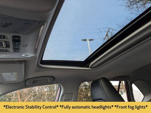 Used 2020 Toyota RAV4 XLE Premium image 10