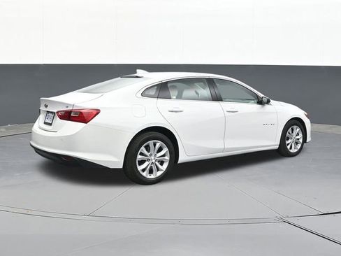 Used 2025 Chevrolet Malibu LT image 14