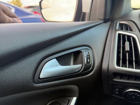 Used 2016 Ford Focus ST image 23