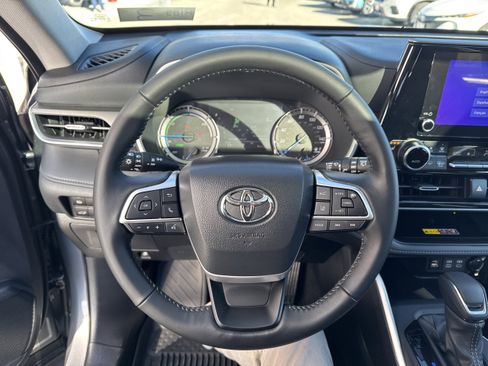 Used 2026 Toyota Highlander XLE image 20