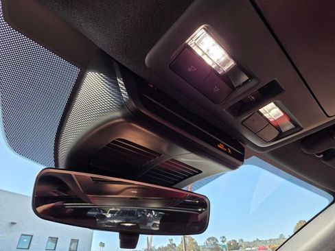 Certified 2025 MAZDA MAZDA3 2.5 S Hatchback w/ Premium Pkg image 28