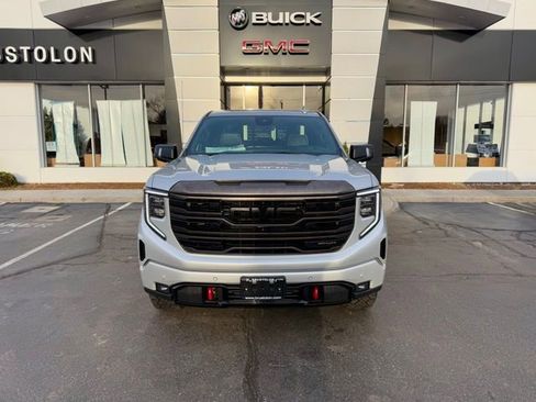 Used 2022 GMC Sierra 1500 AT4X image 6