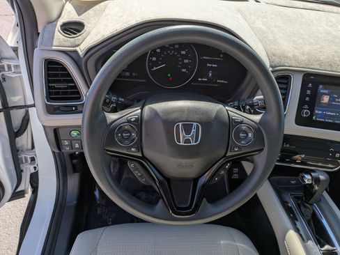 Used 2022 Honda HR-V EX image 17