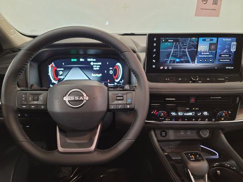 New 2026 Nissan Rogue Platinum w/ Platinum Premium Package image 13