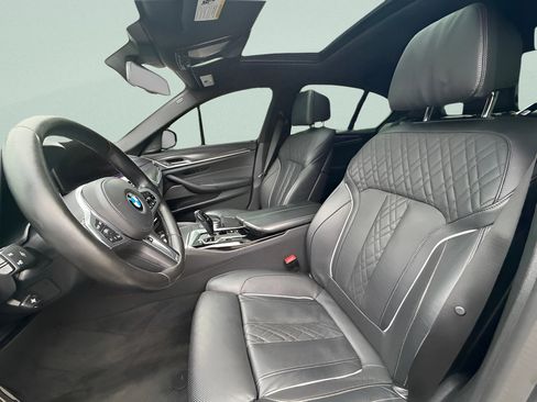 Used 2021 BMW M550i xDrive w/ Parking Assistance Package AWD/4WD image 8
