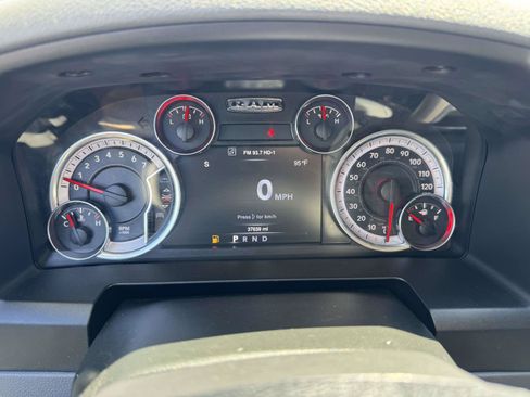 Used 2020 RAM 1500 Warlock AWD/4WD image 33