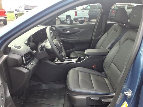 Used 2025 Buick Envista Sport Touring FWD image 25