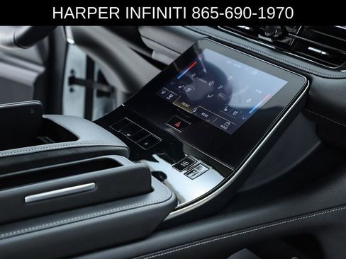 Used 2025 INFINITI QX80 Sensory AWD/4WD image 34