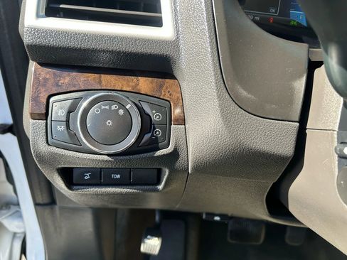 Used 2013 Ford Explorer Limited image 12