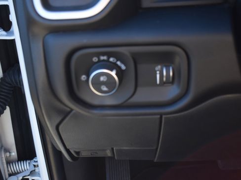 Used 2024 RAM 2500 Big Horn image 16