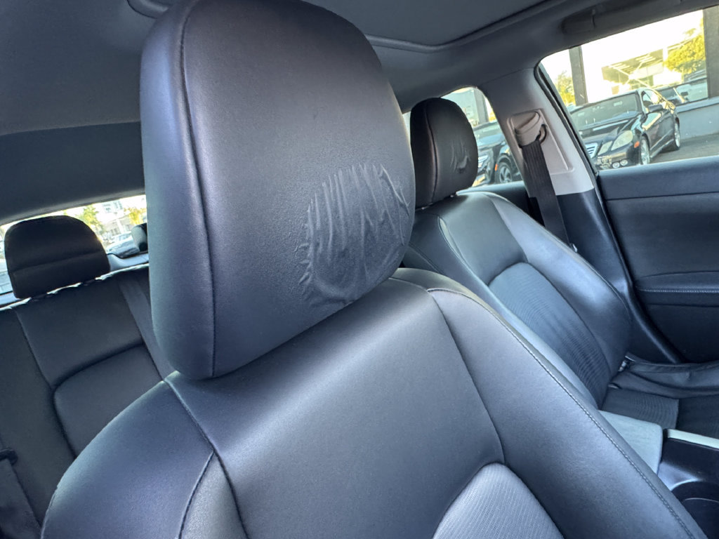 Used 2011 Lexus CT 200h Premium w/ Premium Audio Pkg FWD image 16