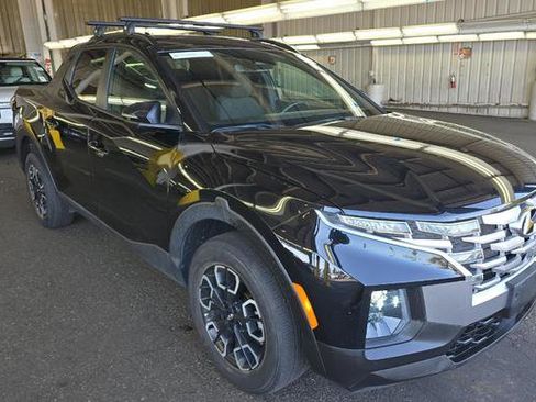 Used 2023 Hyundai Santa Cruz SEL Premium image 2