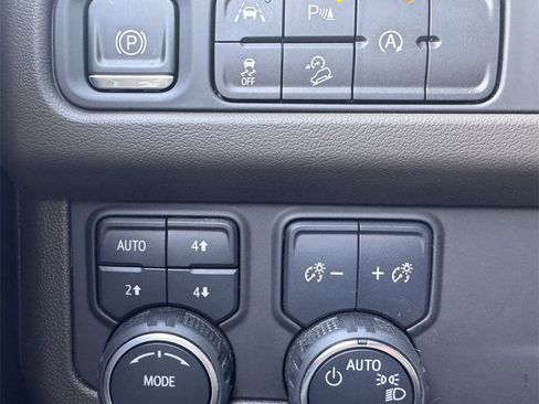 Certified 2023 Chevrolet Tahoe Z71 image 31