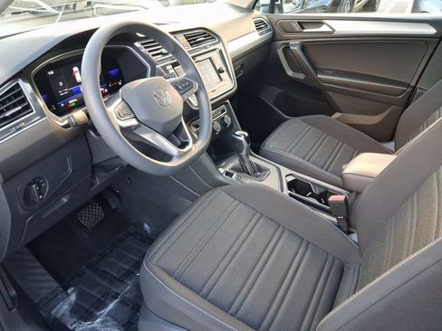 Used 2022 Volkswagen Tiguan S image 13