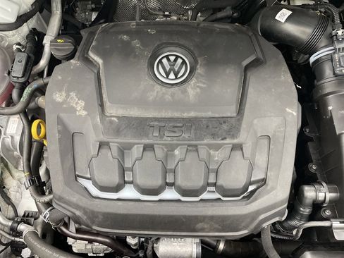 Used 2022 Volkswagen Tiguan SE R-Line image 19