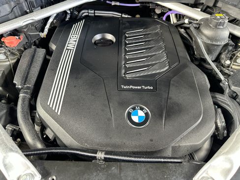 Used 2022 BMW X5 sDrive40i w/ M Sport Package RWD image 31