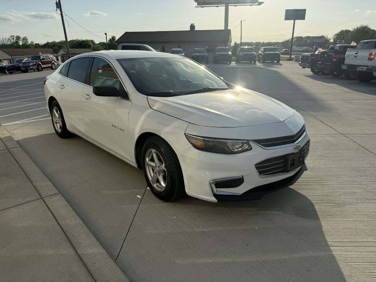 Used 2017 Chevrolet Malibu LS FWD image 7