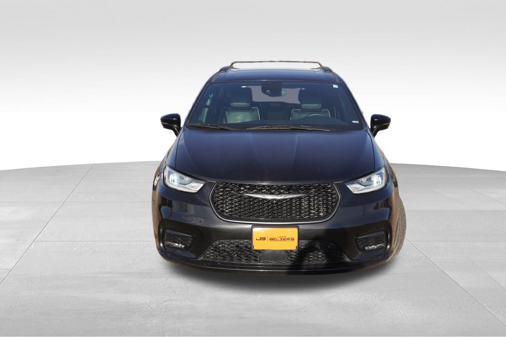 Used 2024 Chrysler Pacifica Premium FWD image 12