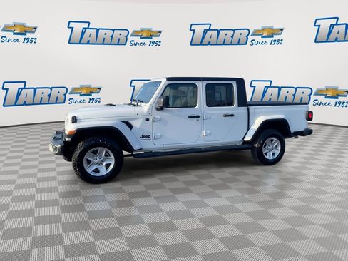 Used 2023 Jeep Gladiator Sport image 5