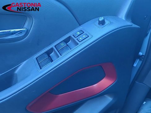 Used 2024 Nissan Frontier Pro-X w/ Technology Package image 40