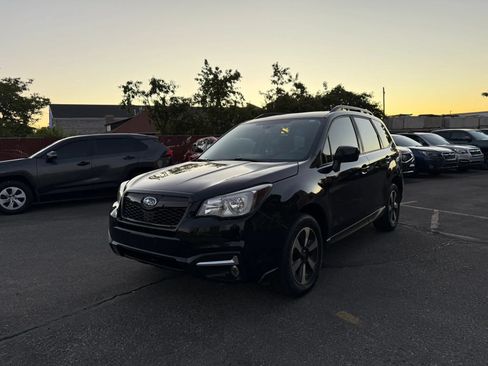 Used 2018 Subaru Forester 2.5i Premium AWD/4WD image 1