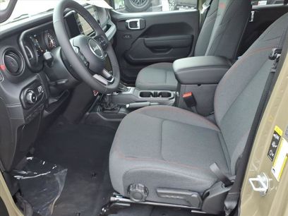 New 2025 Jeep Wrangler Unlimited Rubicon