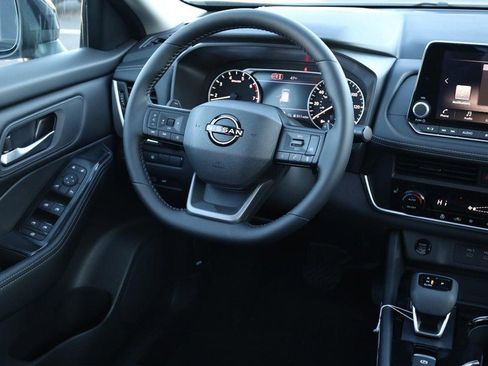 New 2026 Nissan Rogue SV image 25