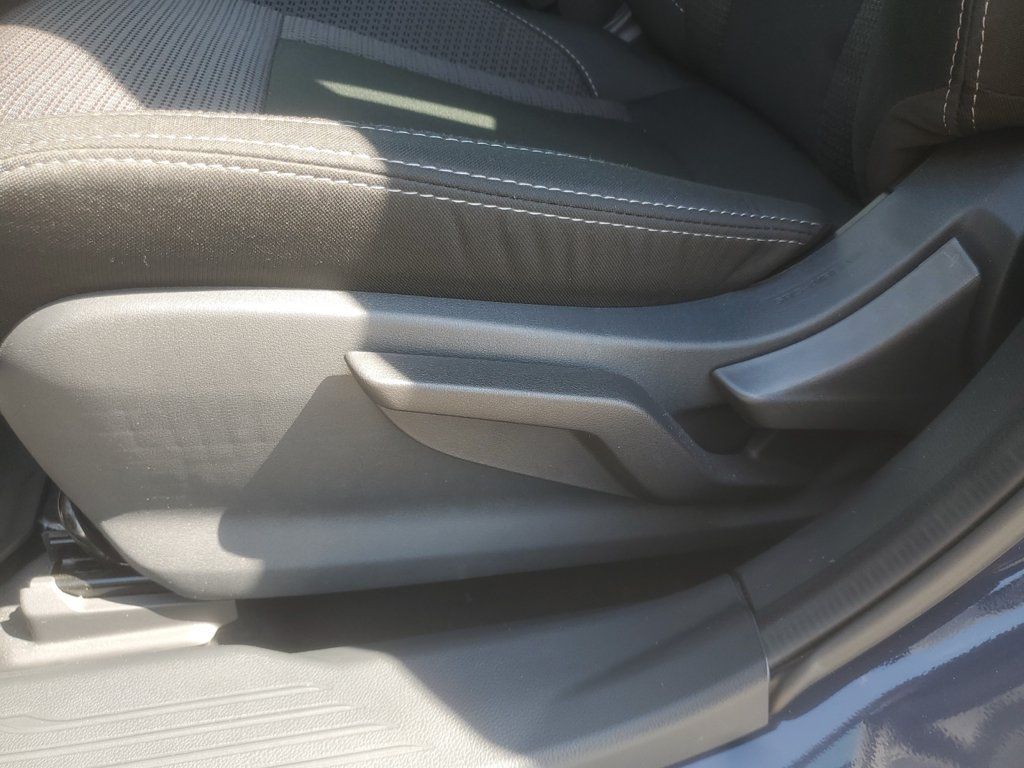 Used 2025 Subaru Outback AWD/4WD image 13