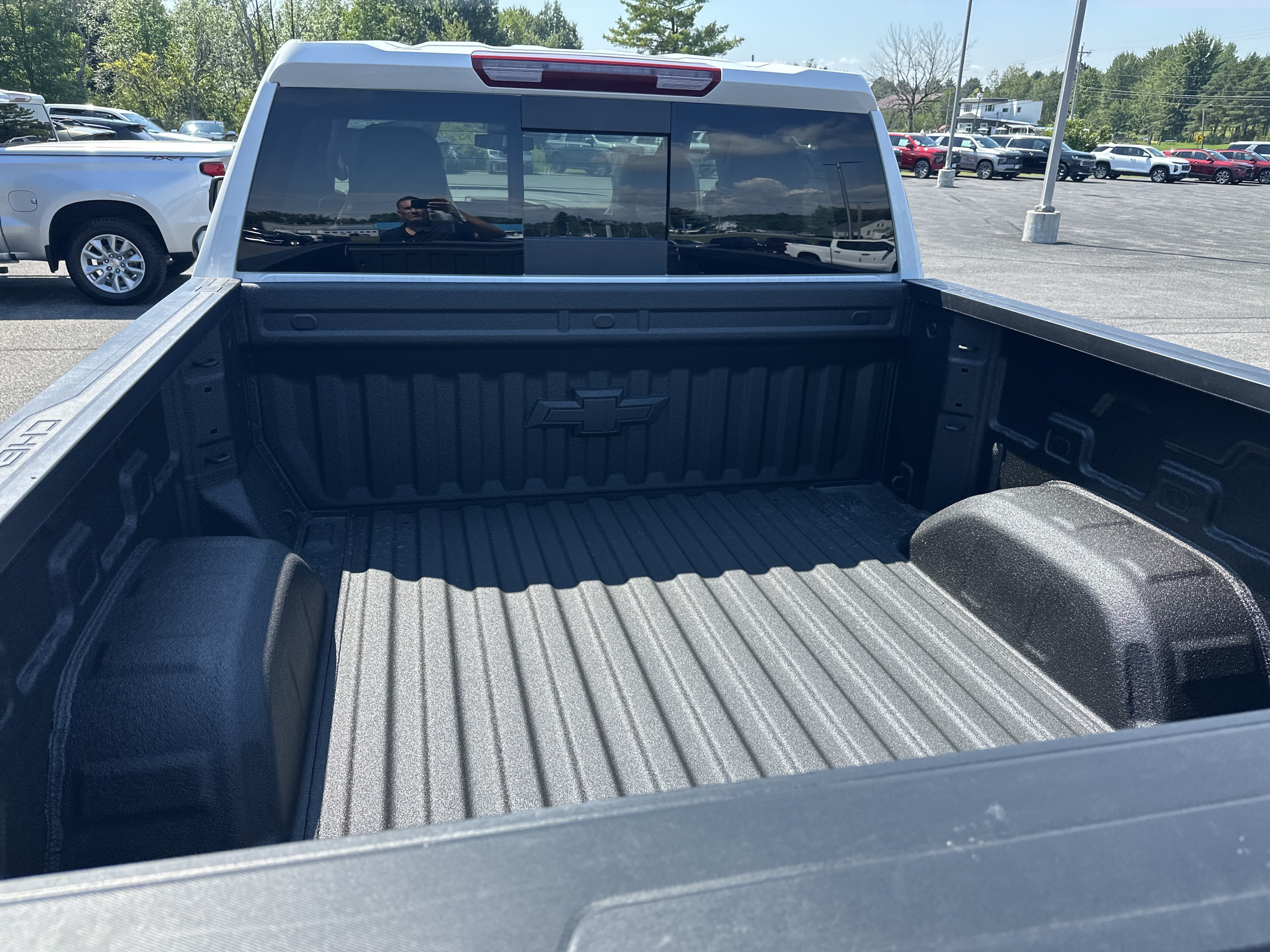 New 2026 Chevrolet Silverado 1500 RST w/ RST All Star Premium Package AWD/4WD image 7