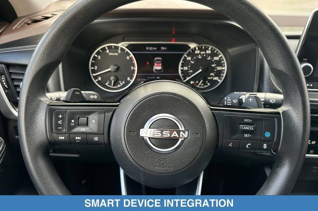 Used 2023 Nissan Rogue SV FWD image 25