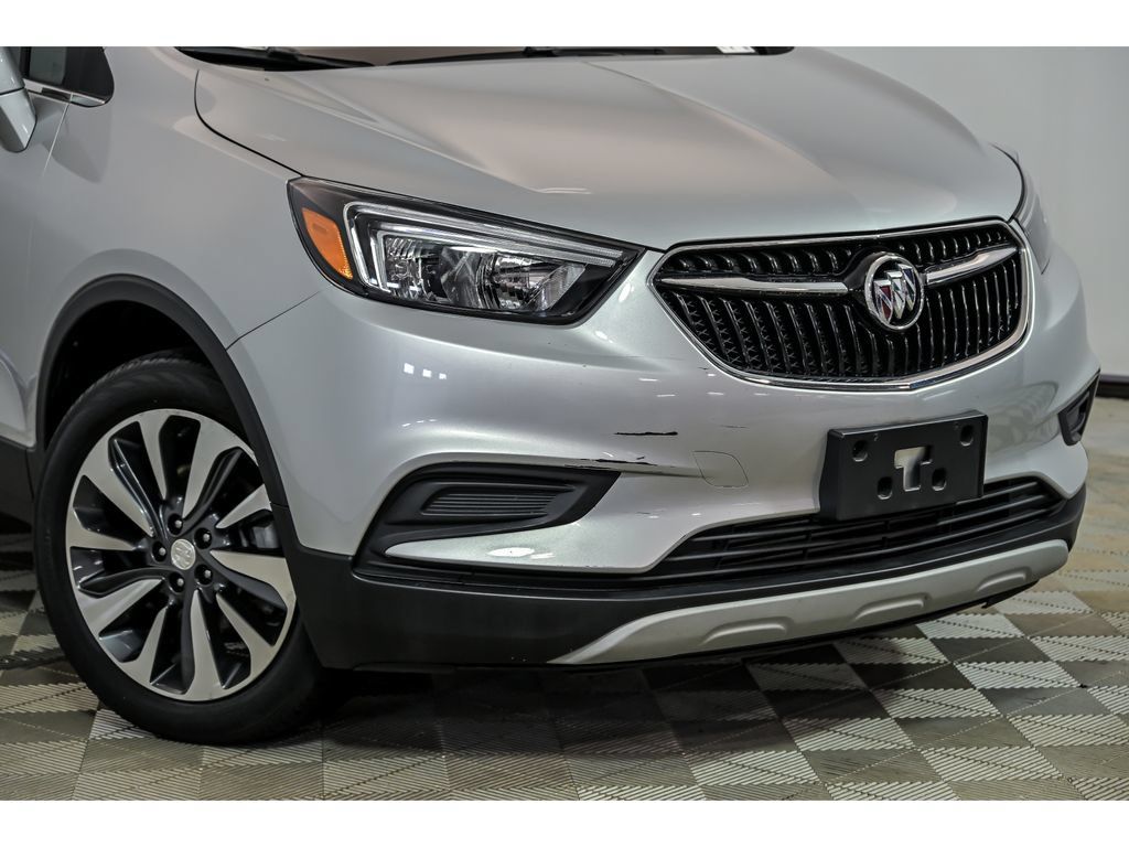 Used 2022 Buick Encore Preferred w/ Safety Package AWD/4WD image 2