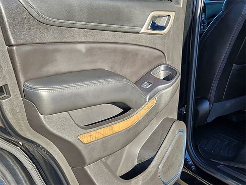 Used 2018 GMC Yukon Denali w/ Denali Ultimate Package image 15