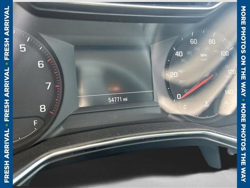 Used 2023 Chevrolet TrailBlazer LT w/ Convenience Package FWD image 1