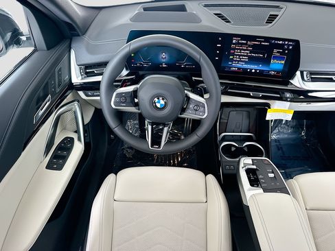 New 2026 BMW X2 xDrive28i w/ Technology Package AWD/4WD image 16