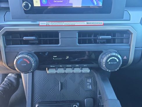 Used 2025 Toyota Tacoma SR5 image 22