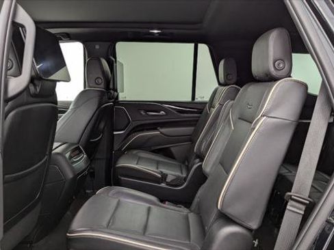 Used 2023 Cadillac Escalade Sport image 17