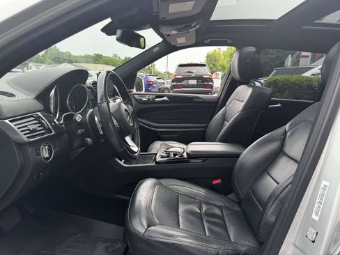 Used 2017 Mercedes-Benz GLS 550 4MATIC image 21