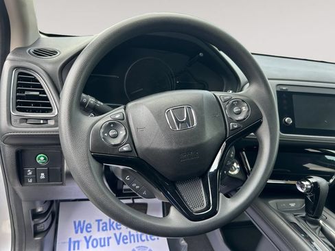 Used 2019 Honda HR-V EX image 12