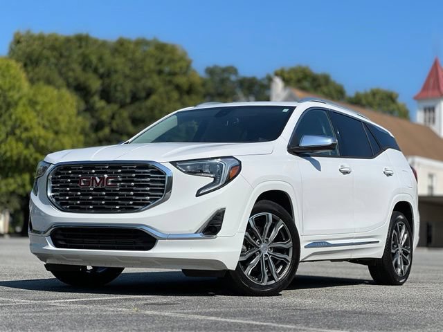Used 2018 GMC Terrain Denali w/ Driver Alert Package II FWD image 1