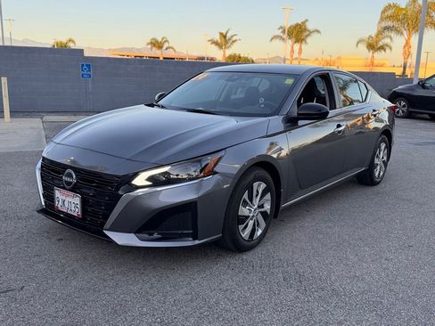 Certified 2024 Nissan Altima 2.5 S image 4