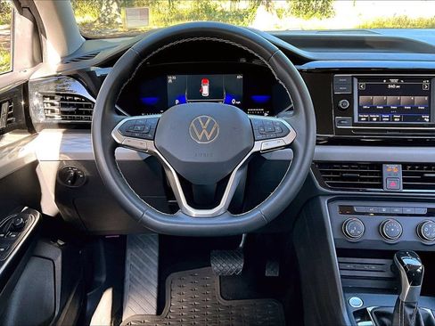 Used 2022 Volkswagen Taos S FWD image 8