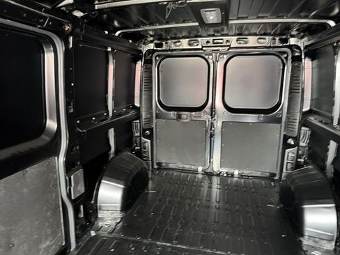 New 2026 RAM ProMaster 2500 w/ Quick Order Package 22G SLT FWD image 16