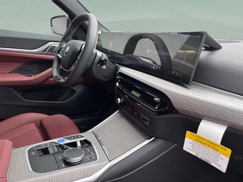 New 2026 BMW i4 eDrive40 w/ Parking Assistance Package image 24