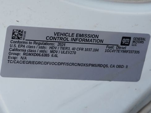 Used 2024 Chevrolet Silverado 3500 LT w/ Convenience Package image 10