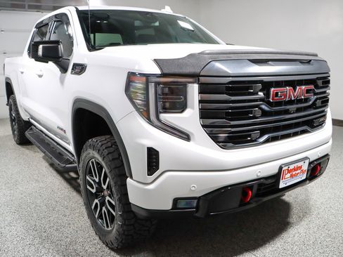 Used 2023 GMC Sierra 1500 AT4 w/ AT4 Premium Package image 6