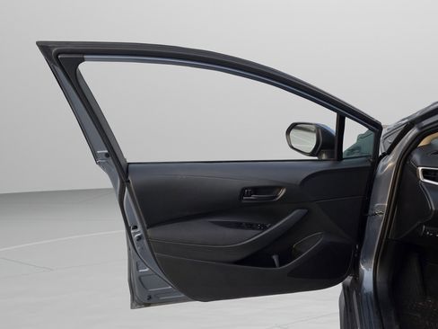 Used 2022 Toyota Corolla LE image 7