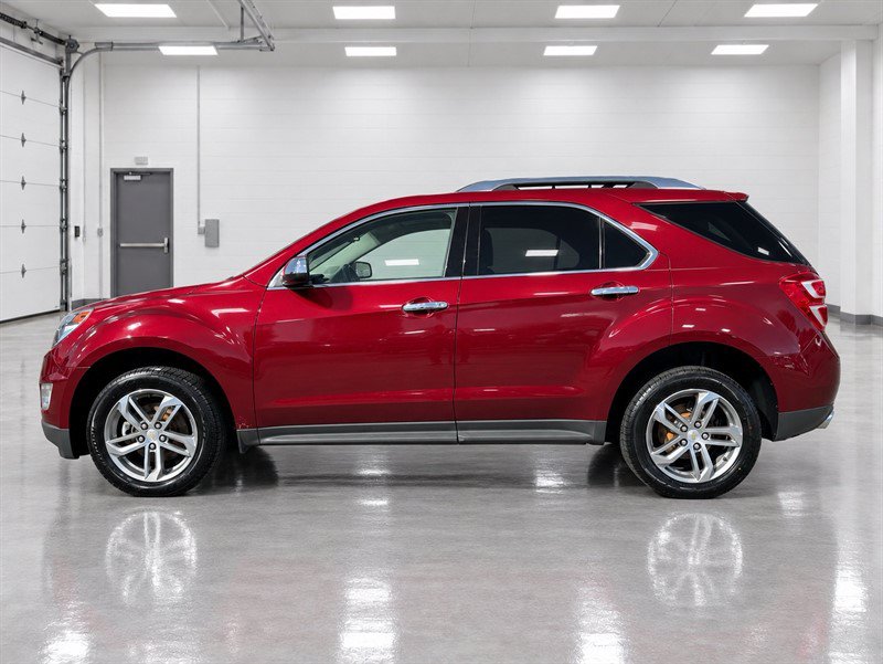 Used 2017 Chevrolet Equinox Premier w/ Enhanced Convenience Package AWD/4WD image 2