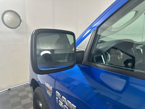 Used 2019 RAM 1500 Classic SLT RWD image 10