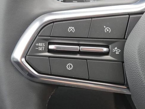 New 2026 Chevrolet Equinox LT w/ Safety and Technology Package AWD/4WD image 12