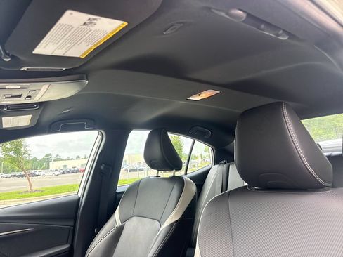 Used 2025 Toyota Camry SE FWD image 31